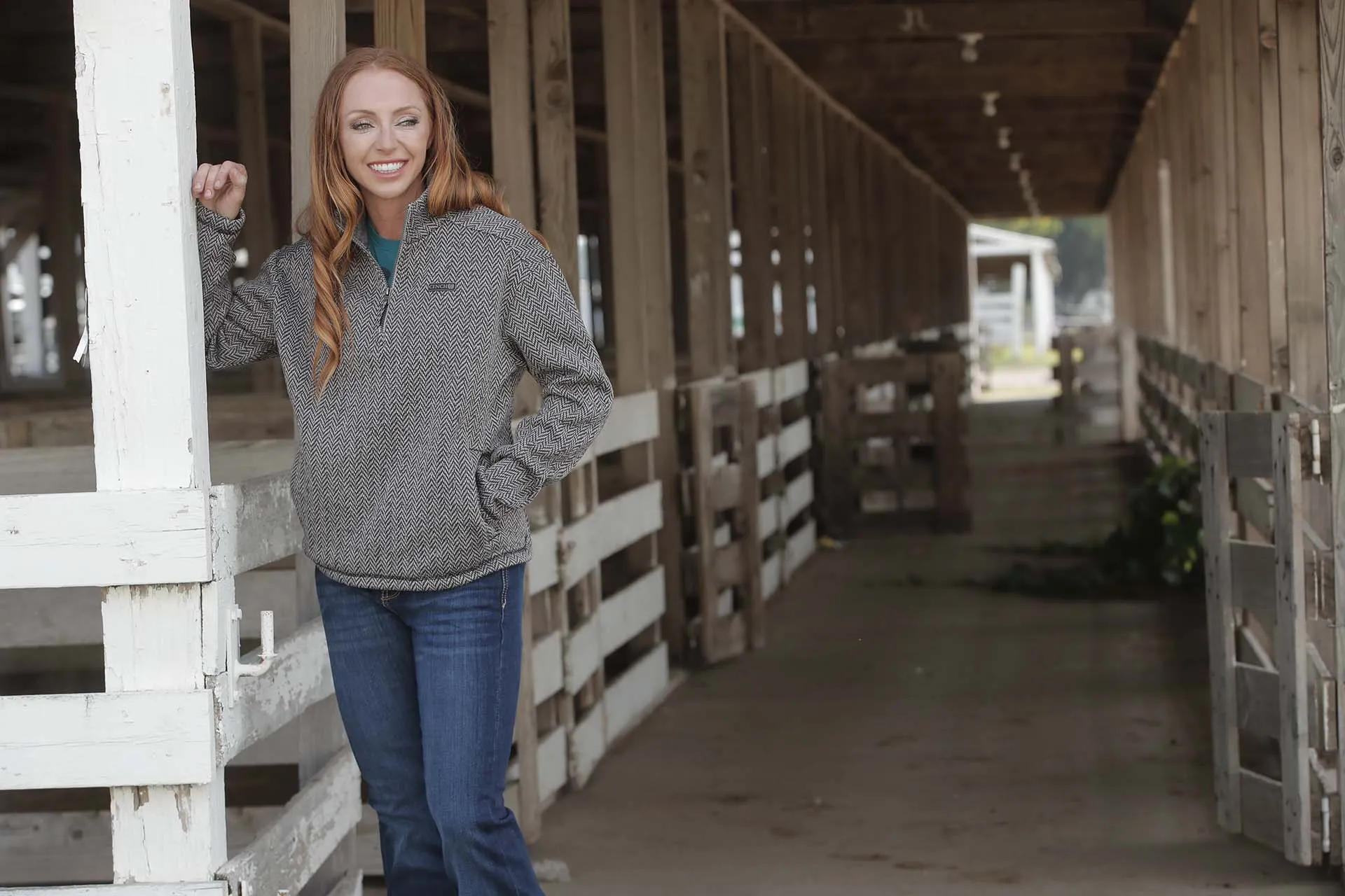 Cinch Women's Gray Herringbone 1/4 Zip Pullover