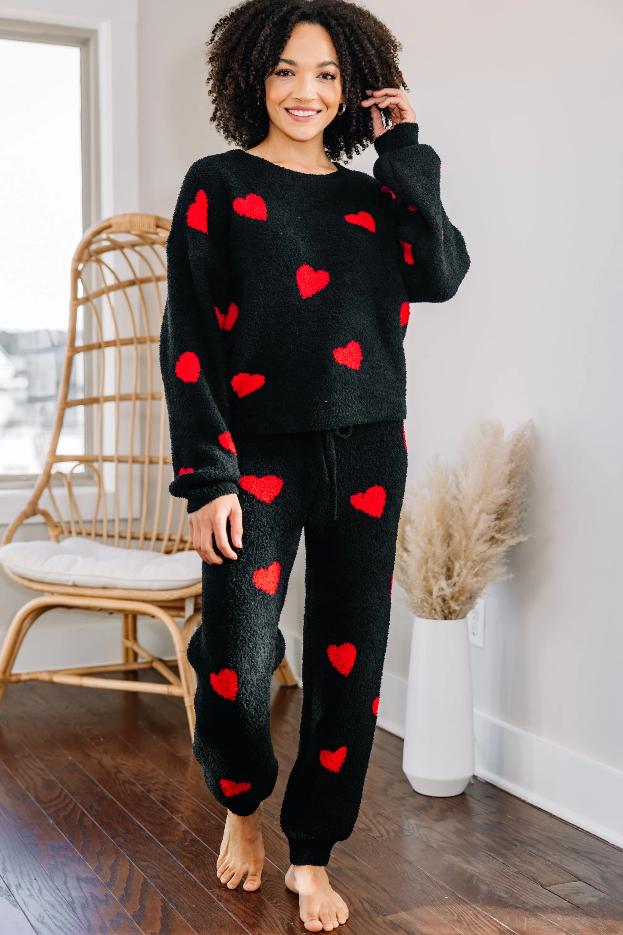 Cozy Love Black Heart Pullover