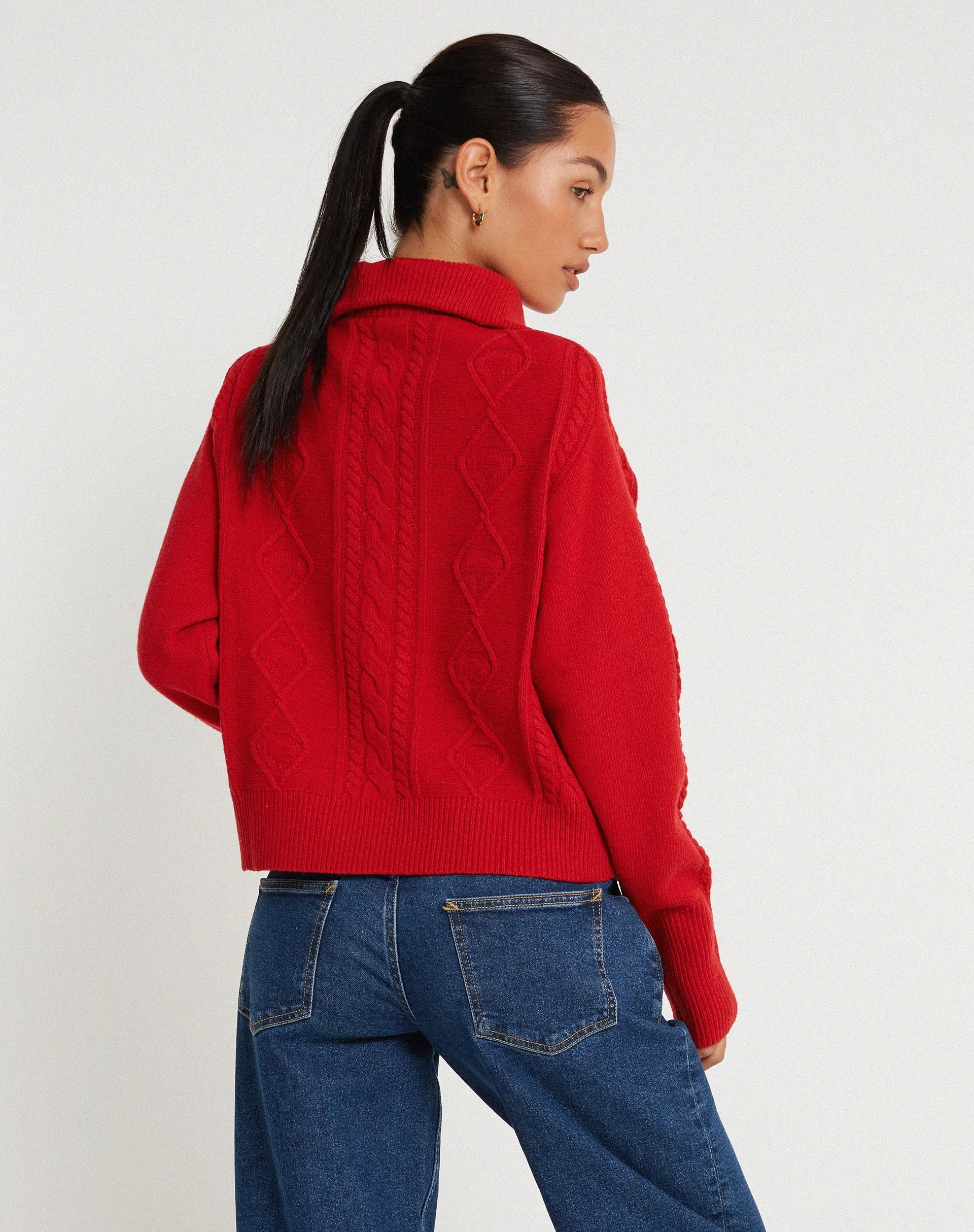 Kamuja Knitted Jumper in Red