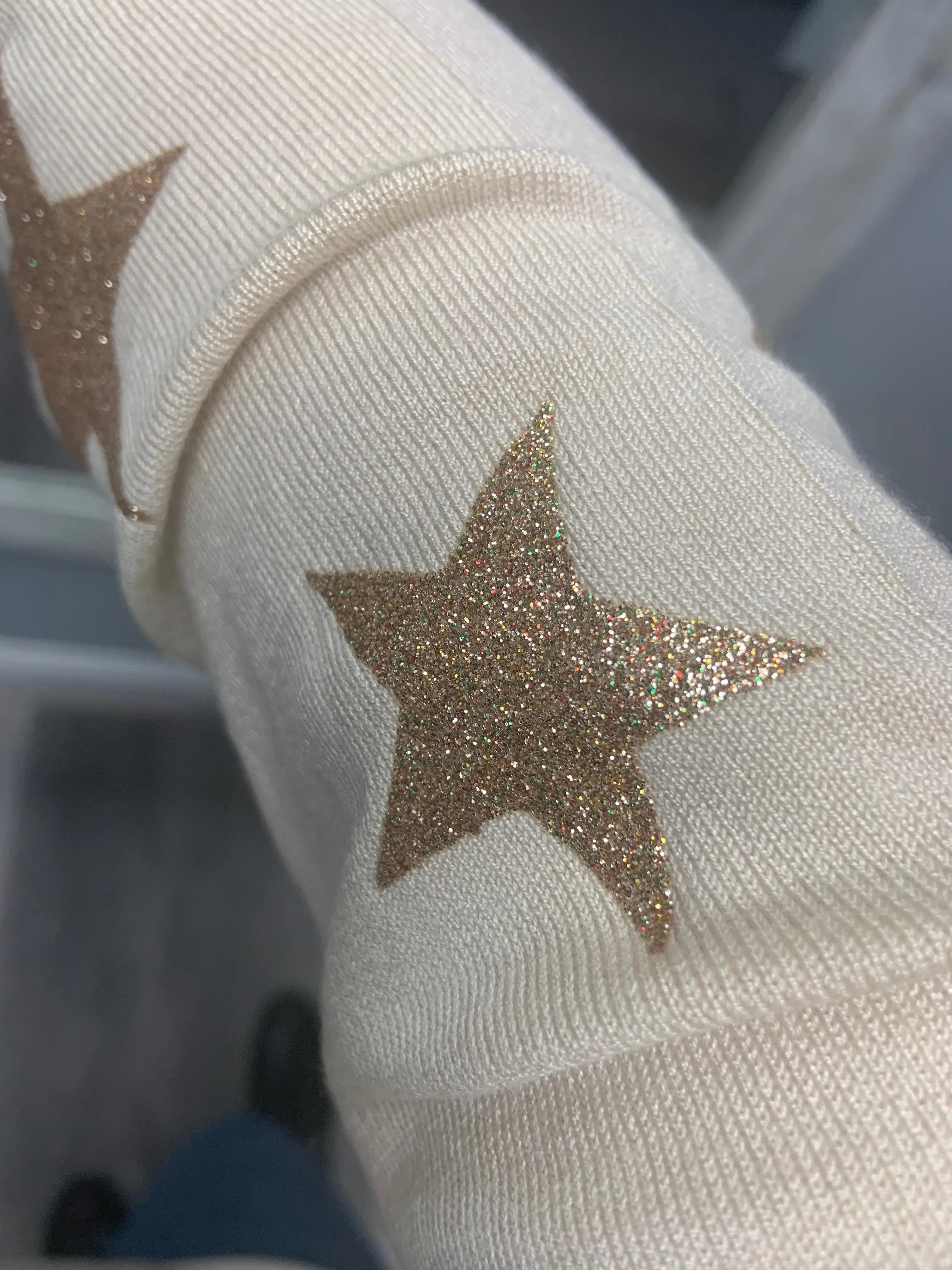 LIGHT WEIGHT GLITTER STAR SCREENED PULLOVER - HEATHER GREY OR NATURAL