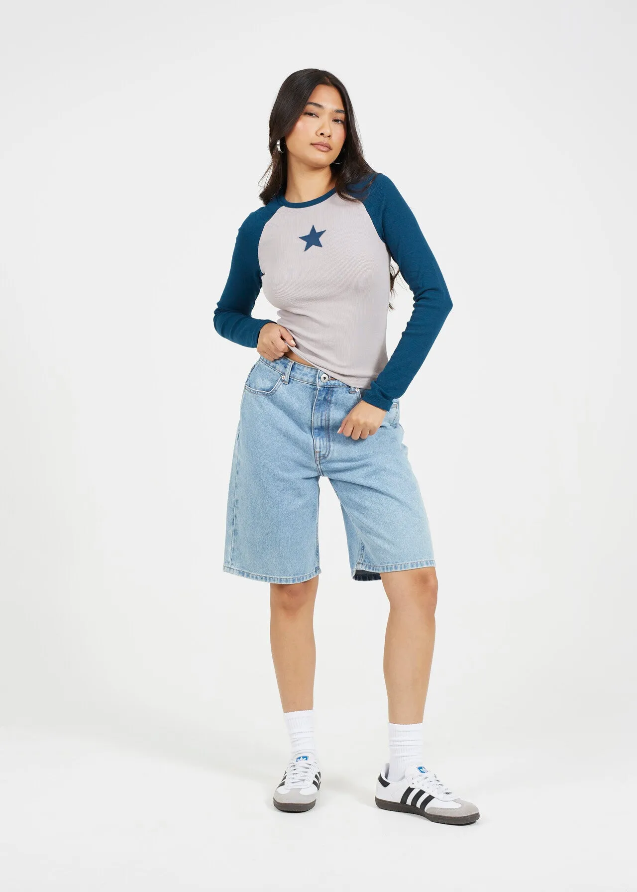 LONG SLEEVE CONTRAST BODY T-SHIRT WITH STAR PRINT, BLUE