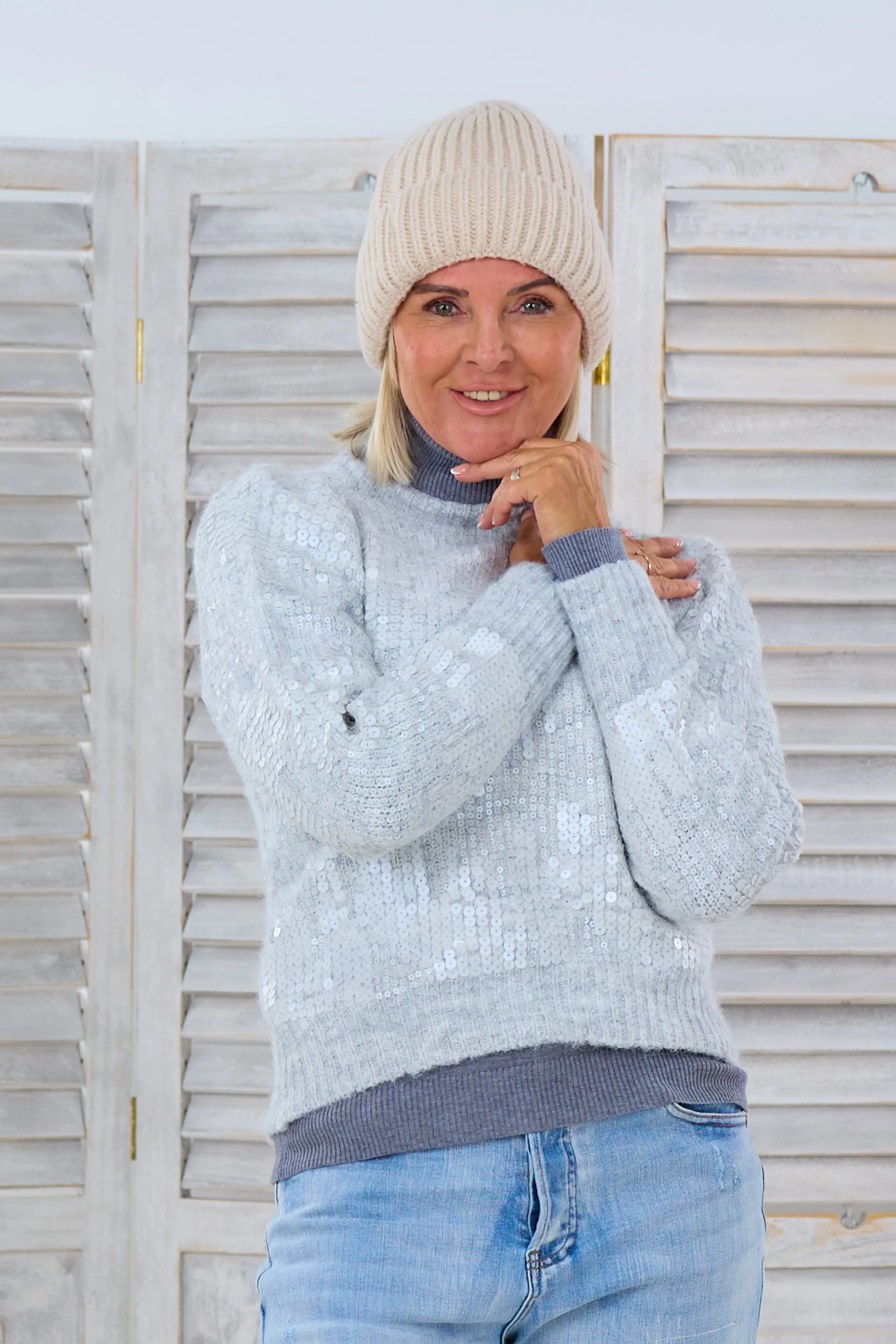 Pailletten-Pullover mit Stehkragen, grau