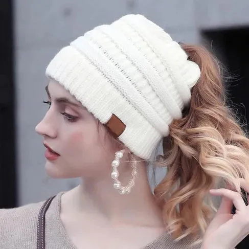 Ponytail Beanie (Ivory)