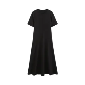 Pre Order:  Slim-Fitting A-Line Round Neck Knitted Dress