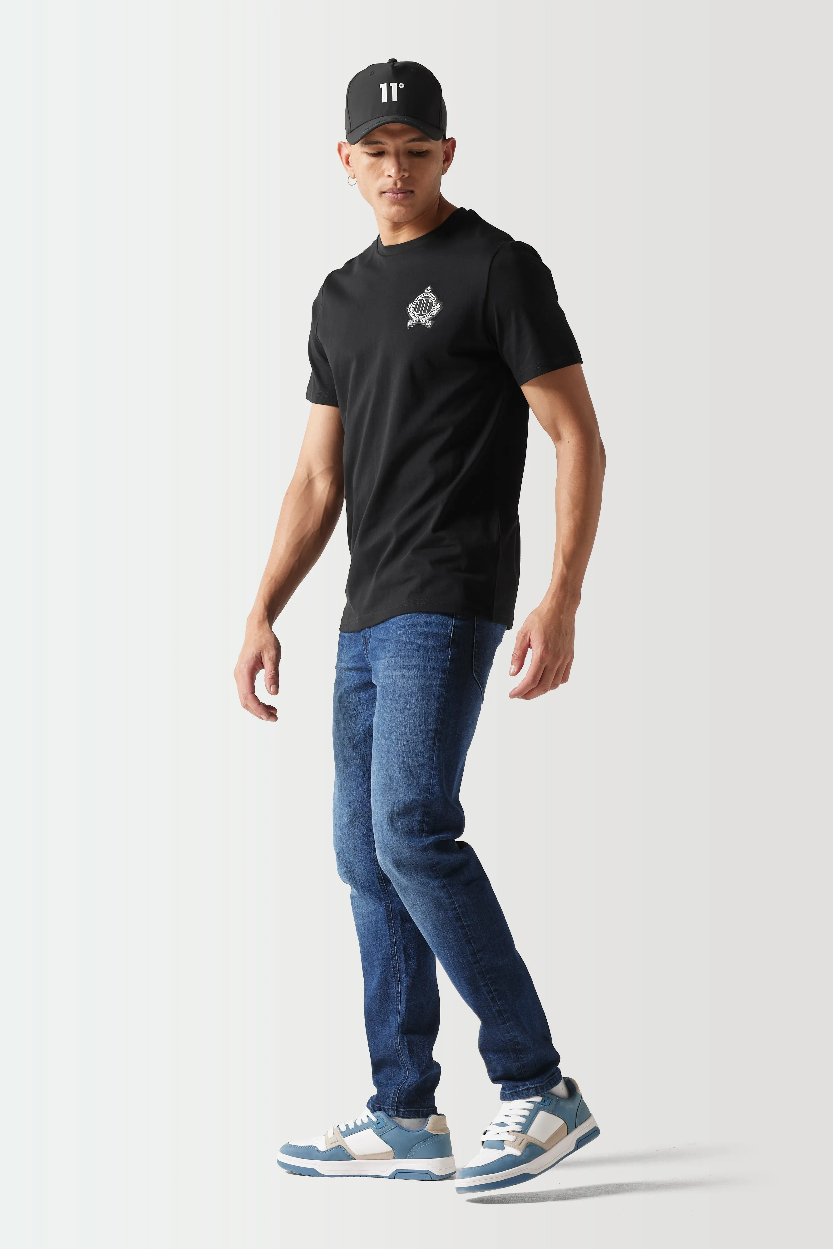 Sustainable Slim Tapered Jeans - Blue Black OD