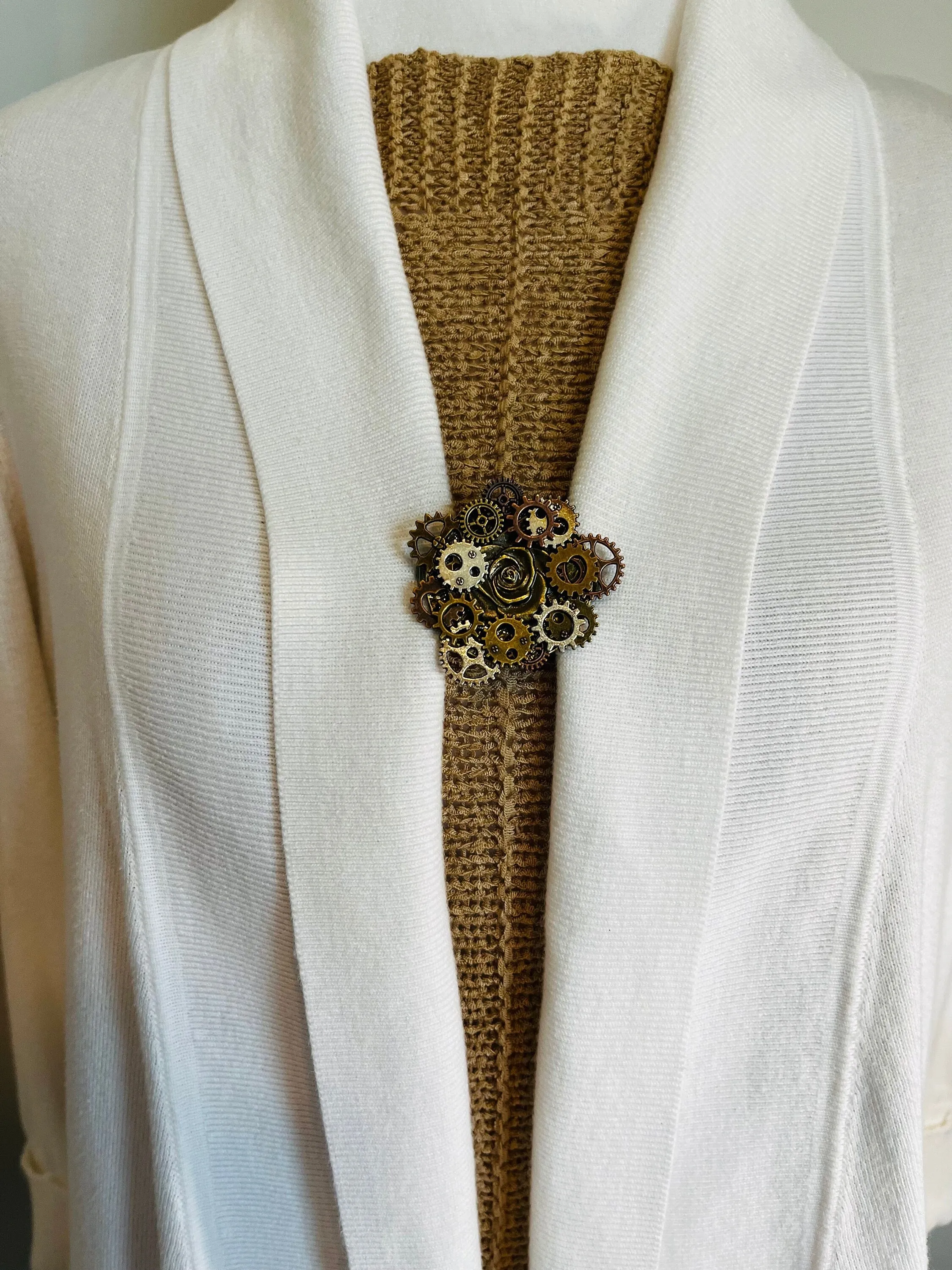 Sweater Clips Steampunk Flower Sweater Clip Scarf Jewelry Shawl Clasp for Cardigan Clasp Floral Cosplay Cloak Fastener Birthday Gift for Her