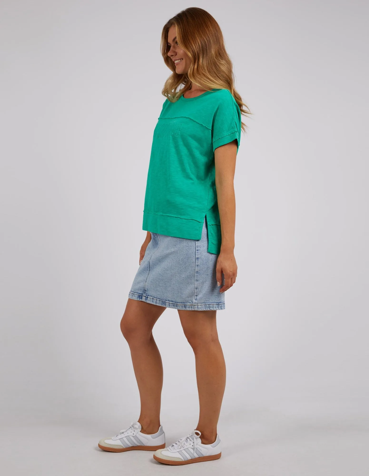 THROW ON S/S TEE BRIGHT GREEN