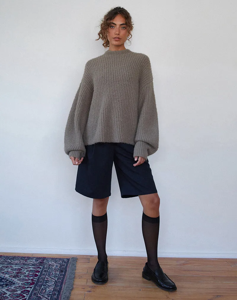 Viola Oversized Knitted Jumper in Light Olive