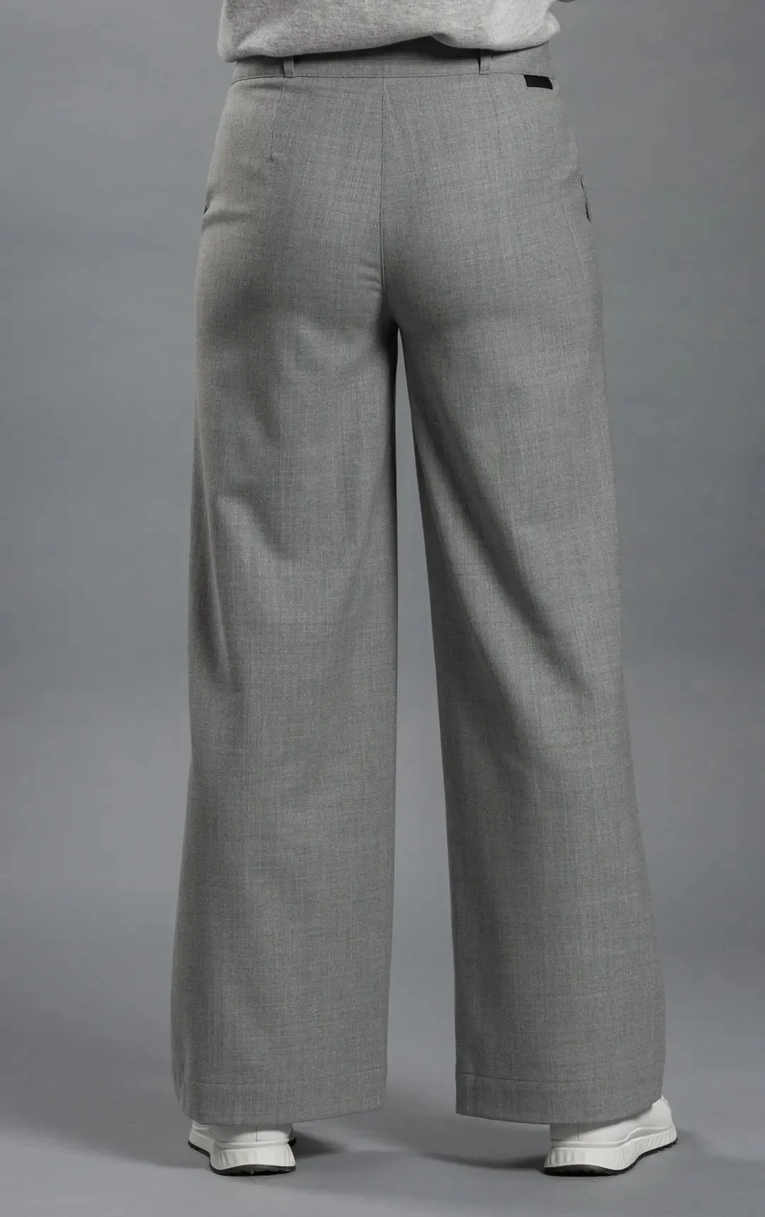 WOOL FLANNEL WIDE LEG TROUSER